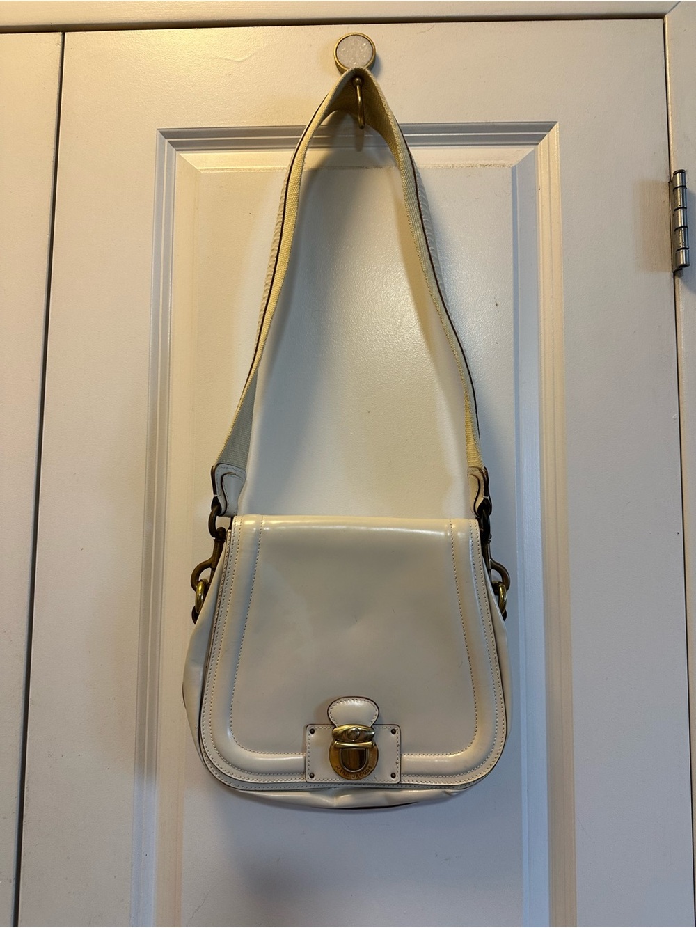 Marc Jacobs Cream Leather Messenger Crossbody Bag